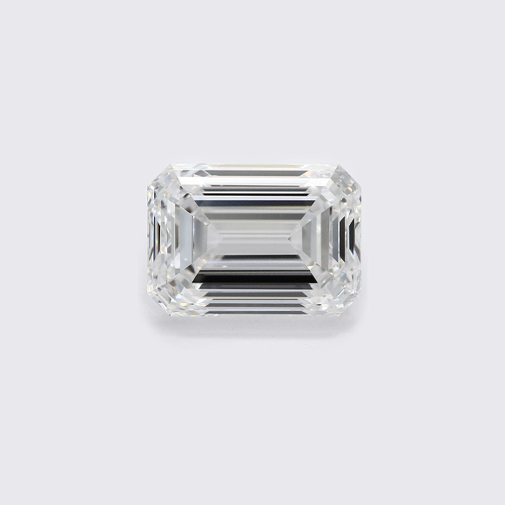 0,90 ct smaragdslipt lab-grown diamant sett ovenfra